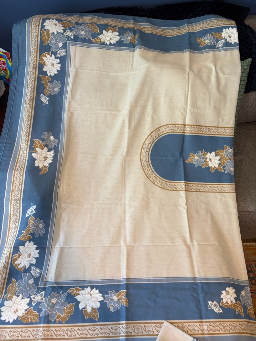 Vintage Mid Century Floral Border Tablecloth 60x80 and 2 Napkin Set